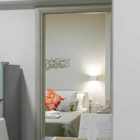 Dedis Apartment Neos Marmaras
