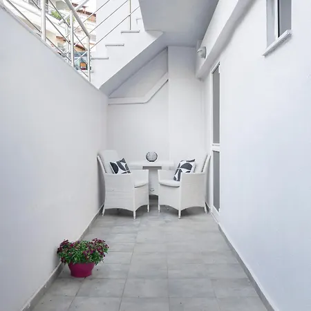 Apartment Dedis