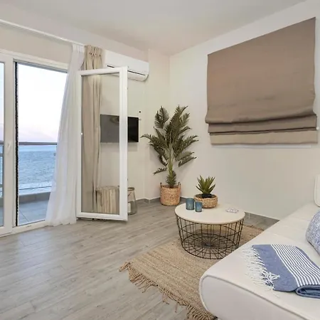 Dedis Apartment's * Neos Marmaras