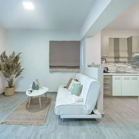 Dedis Apartment's Neos Marmaras