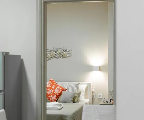 Dedis Apartment's アパート ネオス・マルマラス