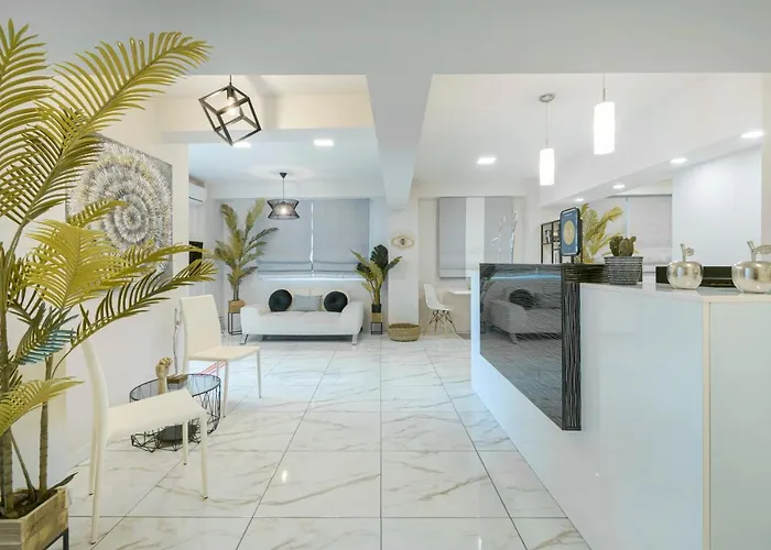Dedis Apartment's アパート ネオス・マルマラス